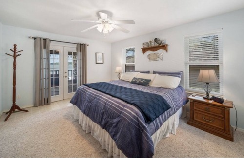 Grove House | Courthouse Hollow, Lakefront Home, 3 bed 2 bath, big views!