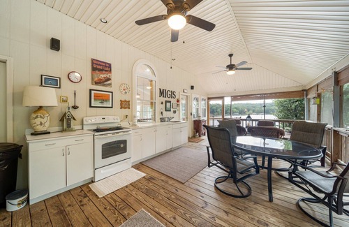 Grove House | Courthouse Paradise At Grand Lake