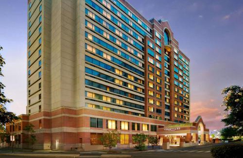 Crystal City Hotel | Courtyard Arlington Crystal City/Reagan National Airport