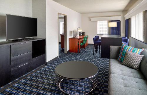 Crystal City Hotel | Courtyard Arlington Crystal City/Reagan National Airport