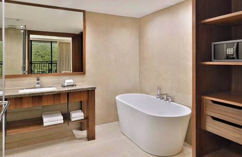 Mahabaleshwar Hotel | Courtyard by Marriott Mahabaleshwar