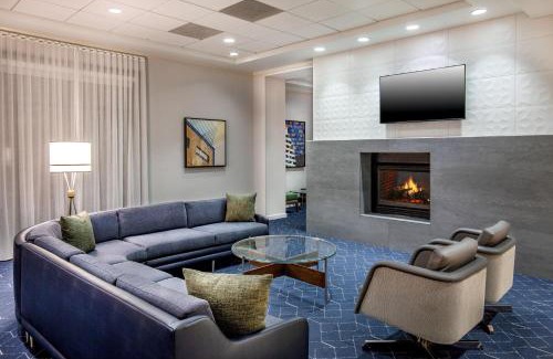 Billerica Hotel | Courtyard by Marriott Boston Billerica Bedford