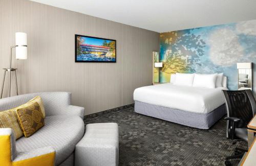 Concord Hotel | Courtyard by Marriott Concord