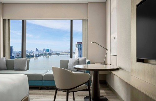 Hai Chau Hotel | Courtyard by Marriott Danang Han River