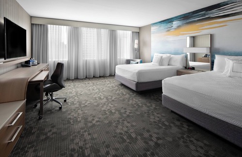 Downtown Edmonton Hotel | Courtyard by Marriott Edmonton Downtown