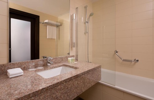 Kazan City Centre Hotel | Courtyard by Marriott Kazan Kremlin