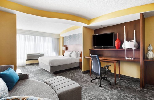 Downtown Newark Hotel | Courtyard by Marriott Newark Downtown