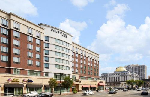 Downtown Newark Hotel | Courtyard by Marriott Newark Downtown