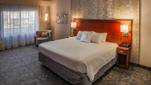 Norman Hotel | Courtyard by Marriott Norman