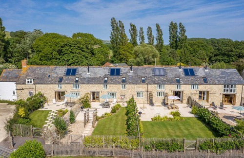 West Compton House | Courtyard Cottage - Three Bedroom House, Sleeps 6