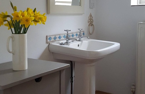 Longford Cottage | Courtyard Cottage at Underhill House