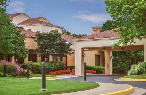 Lakeview Hotel | Courtyard Manassas Battlefield Park