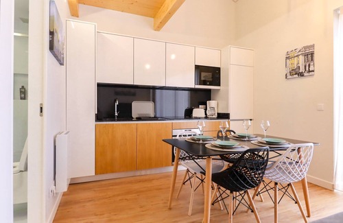 Viana do Castelo Apartment | Coutinho's Apartment - City Centre Apt with Balcony