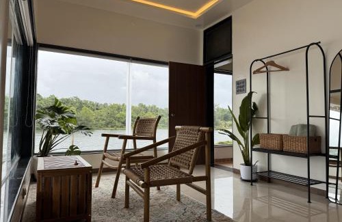 Kudal Villa | Cove - A Lake Cottage