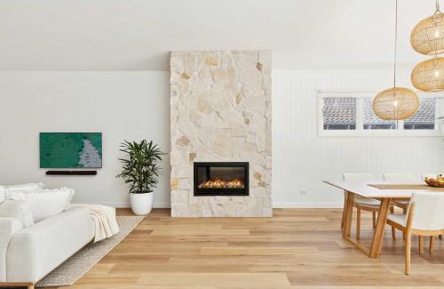 Umina Beach House | Cove Beach House by Coast Hosting