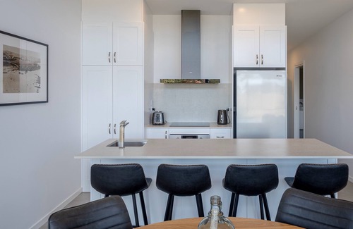 Penneshaw Apartment | Cove Landing Marina Apartment03 - The YC Lily May