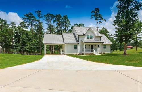 Brookeland House | Cove's Escape - Waterfront at Lake Sam Rayburn