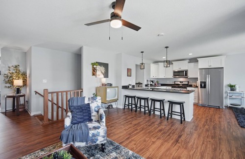 Winterset House | Covered Bridge Haven - 3-bedroom house with themed rooms in Winterset
