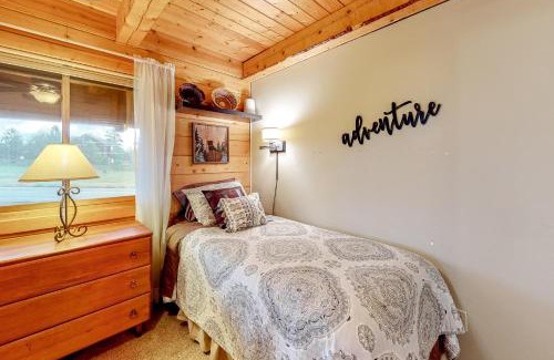 Lake Hatcher Park House | Coyote Chill