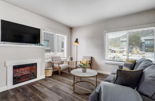 Buena Vista House | Coyote Condo - Pet-Friendly Downtown Mountain View