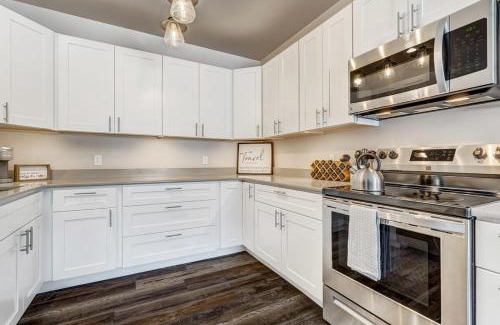 Buena Vista House | Coyote Condo - Pet-Friendly Downtown Mountain View