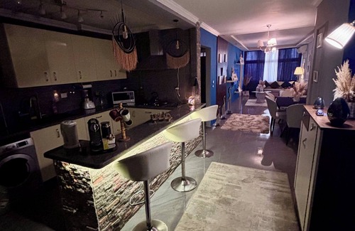 Sidi Jabir Apartment | Cozy 1-bedroom apartment in enjoyable Alexandria with WiFi, AC