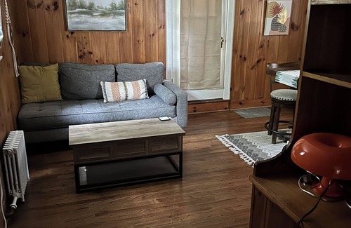 Martinsville Apartment | Cozy 1-bedroom apartment with shared driveway and one exit door. Pet on site.