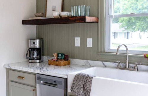 New Castle Apartment | Cozy 1 Bedroom Apartment