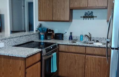 Burleson Apartment | Cozy 1-bedroom apartment with WiFi, AC, located in Old Town Burleson