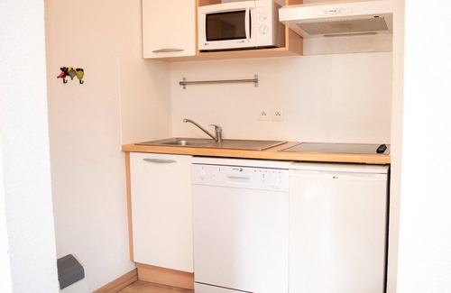 Vignec Apartment | Cozy 1-Bedroom Apartment for 4 with Pool Access in Vignec, Near Saint-Lary-Soulan