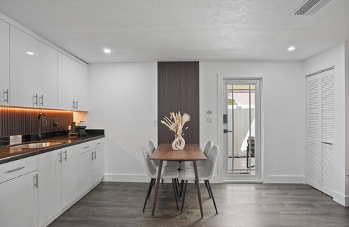 Tamiami Apartment | Cozy 1-bedroom apartment in Prima location Miami up to 4 guests