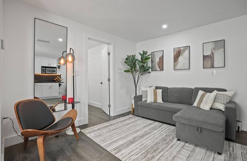 Tamiami Apartment | Cozy 1-bedroom apartment in Prima location Miami up to 4 guests