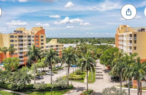 Weston Apartment | Cozy 1-bedroom apartment in fantastic Weston with AC, fitness room