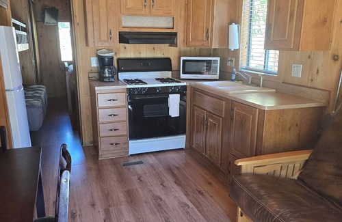 Winters Cabin | Cozy 1-bedroom Cabin on Putah Creek-Cottage 67