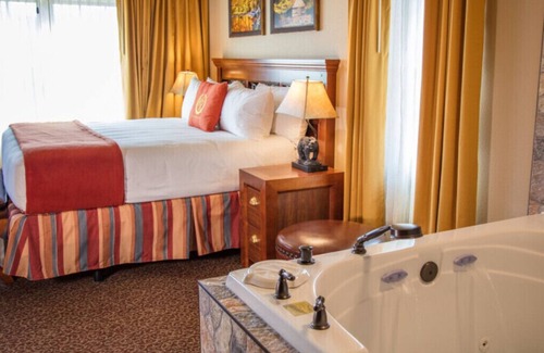 Gatlinburg Resort | Cozy 1-Bedroom Deluxe King Bed Villa: Westgate Smoky Mountain Resort Gatlinburg