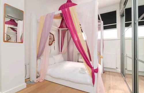 Chinatown Apartment | cozy 1 bedroom flat in Soho