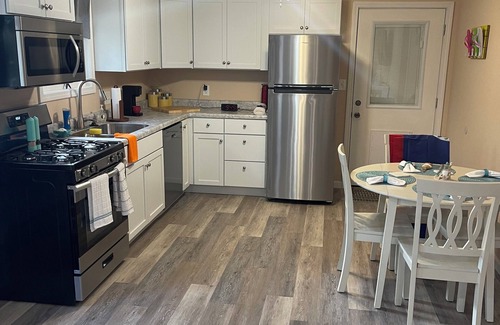Circleville House | Cozy 1-bedroom home near Circleville, Walking distance to Hargus Lake.