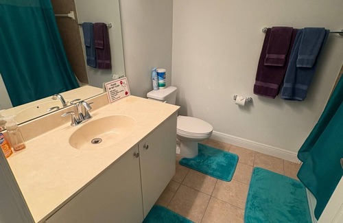 Miramar House | Cozy 1-bedroom townhome in welcoming Miramar with AC, WiFi, free parking