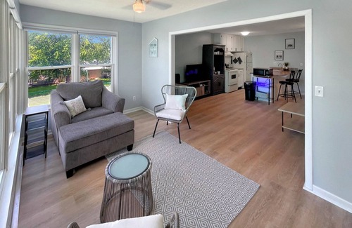 Port Clinton Condo | Cozy 1-bedroom waterfront condo in peaceful Port Clinton