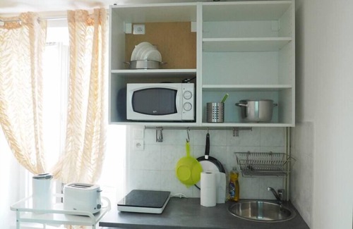 Compiègne Apartment | Cozy 1 Bedroom close to Paris