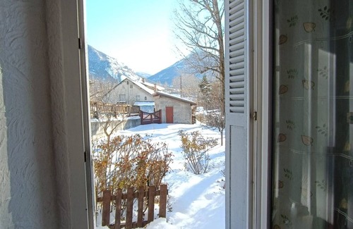 Briancon Apartment | Cozy 1BR Apartment with Private Garden, 300m to Pistes in Briançon
