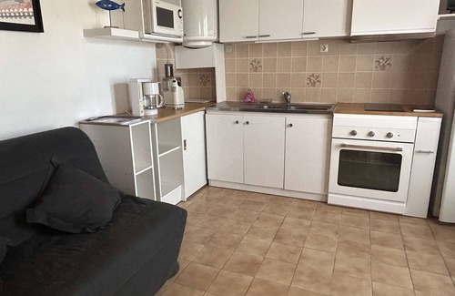 La Gueriniere House | Cozy 1BR Beach House with Terrace, 300m from Sea - La Guérinière