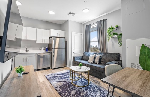 Everett Apartment | Cozy 1BR Near Encore Boston 3035