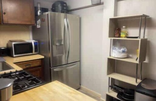 High Street Hill Apartment | Cozy 1BR Private Unit w/Patio & Parking