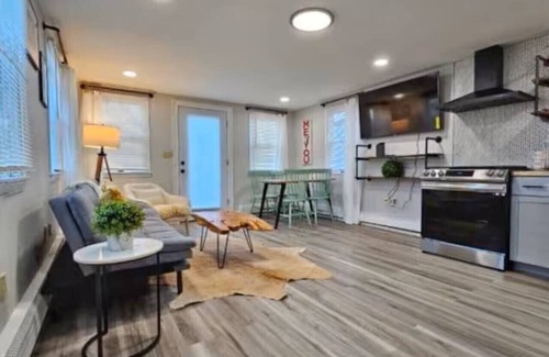 Revere House | Cozy 1BR Retreat Near Revere Beach & Boston