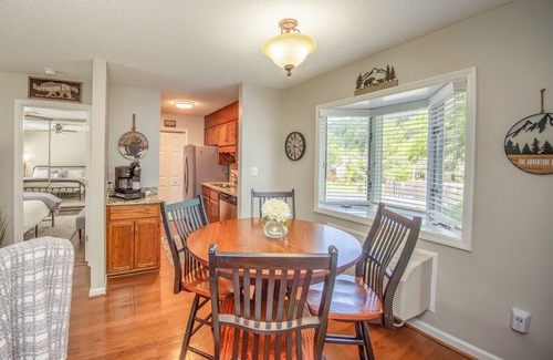 Blowing Rock Apartment | Cozy 1st Floor, Well Stocked, Walk to Main St, App