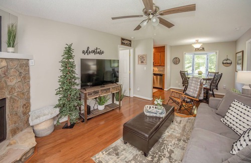 Blowing Rock Apartment | Cozy 1st Floor, Well Stocked, Walk to Main St, App