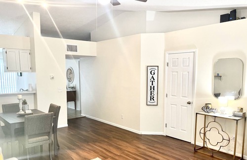 Bryn Mawr Condo | Cozy 2 Bd 2 Br