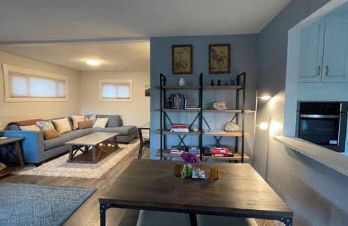 Templeton House | Cozy 2-bedroom 2 bath house in charming Templeton with Fast WiFi, AC/Heat