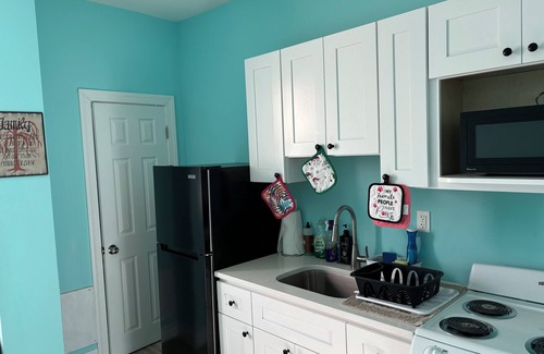 Glenwood Apartment | Cozy 2-bedroom apartment in enjoyable Philadelphia with WiFi, AC